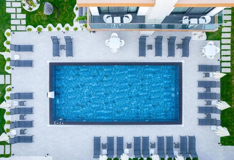 Villa 2 Makuuhuonetta, Milenyum Residence
