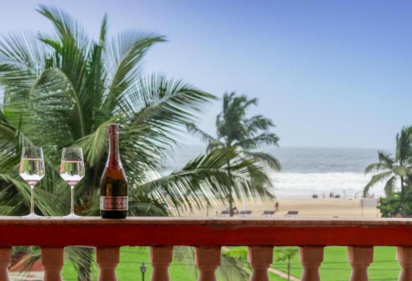 标准间, Larios Beach Holidays