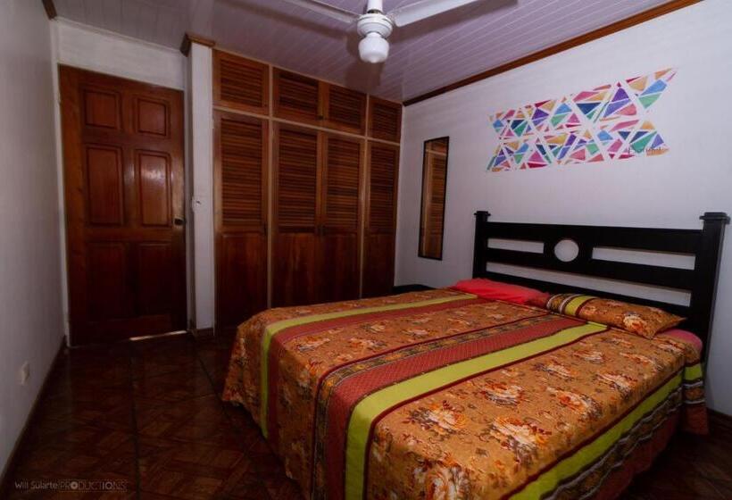 غرفة قياسية حمام مشترك, Boruka Bnb