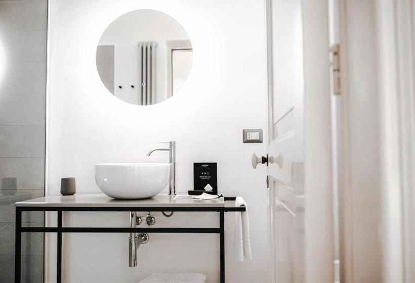 סוויטת ג'וניור עם טרסה, Palazzo Frangipane