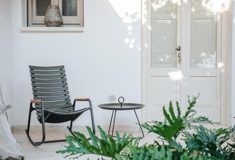 סוויטת ג'וניור נוף לגינה, Palazzo Frangipane