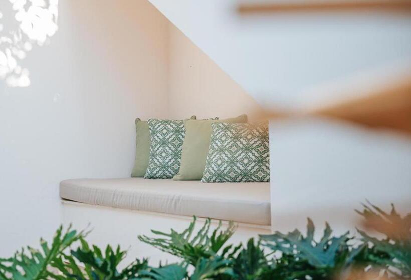 סוויטת ג'וניור נוף לגינה, Palazzo Frangipane