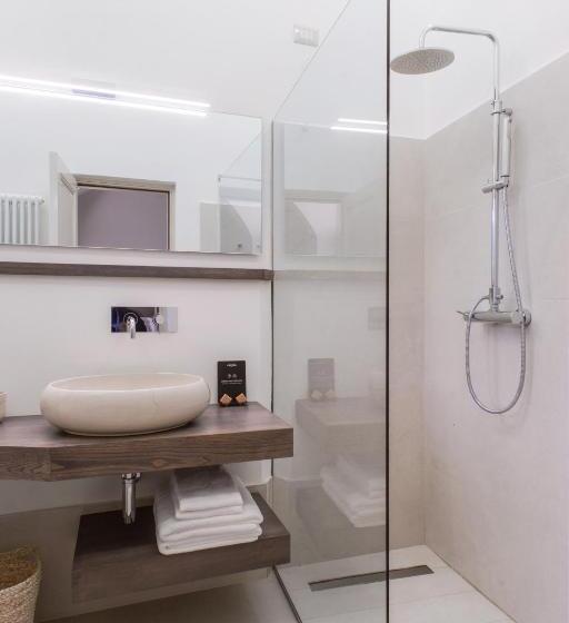 סוויטת ג'וניור נוף לגינה, Palazzo Frangipane