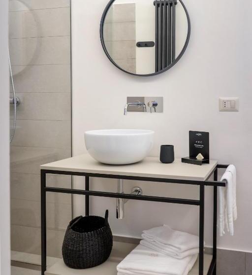 חדר סופריור, Palazzo Frangipane