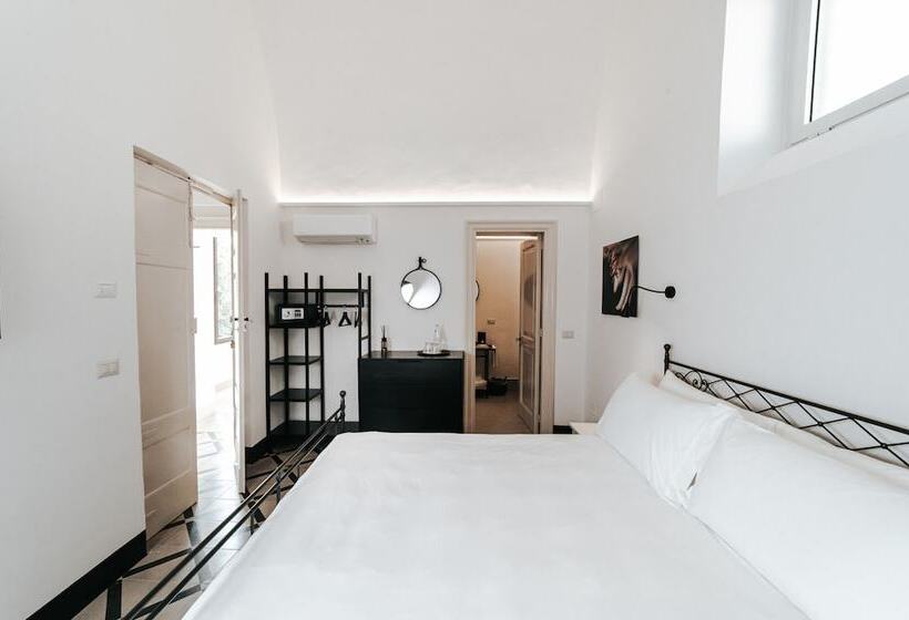 חדר סופריור, Palazzo Frangipane