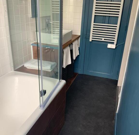 Номер Стандарт, Par La Dives