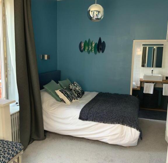 Номер Стандарт, Par La Dives