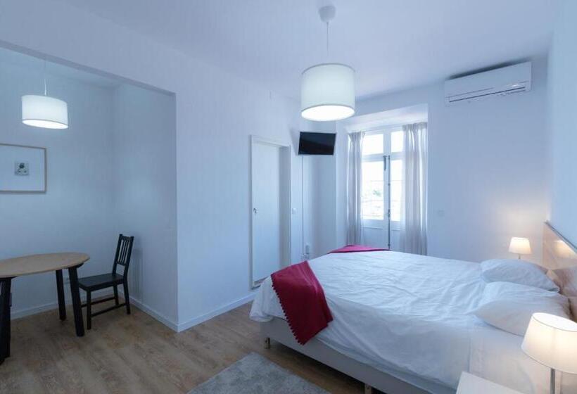 バルコニー付きスタンダードルーム, Lagoa Hostel & Suites