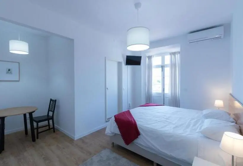 バルコニー付きスタンダードルーム, Lagoa Hostel & Suites