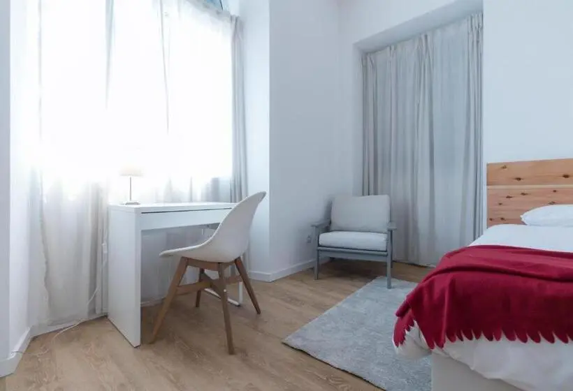 ルームシェアのワンベッド, Lagoa Hostel & Suites