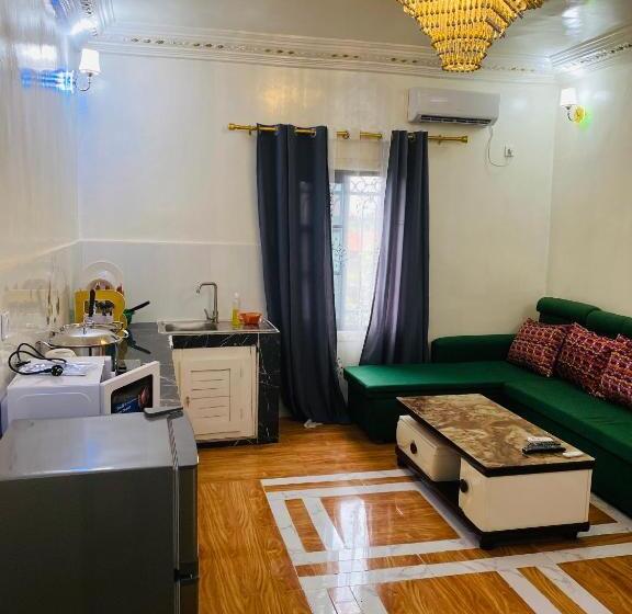 סטודיו דלוקס, Residence Svet