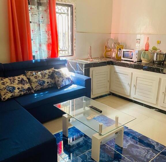 סטודיו דלוקס, Residence Svet