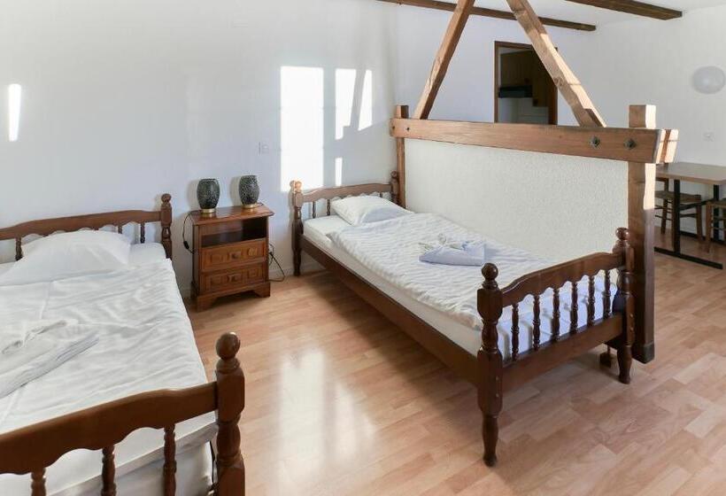 חדר סטודיו סטנדרד, Auberge Du Peu Péquignot