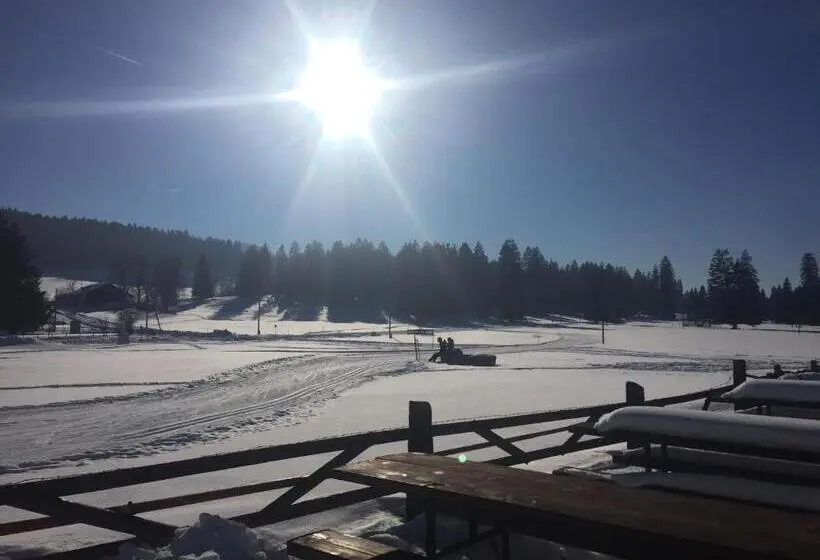 ３ベッドルームアパートメント, Auberge Du Peu Péquignot