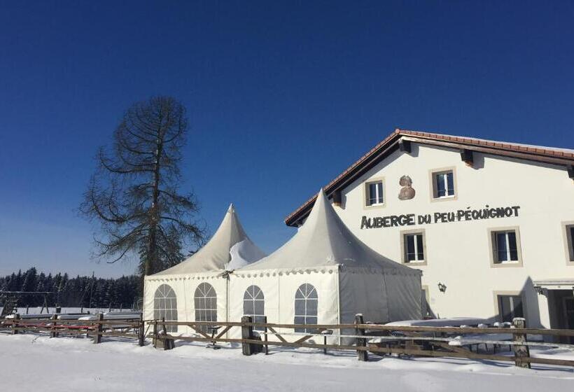 Апартаменты 3 Спальни, Auberge Du Peu Péquignot
