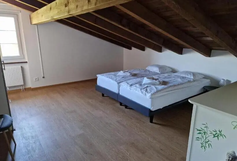 ３ベッドルームアパートメント, Auberge Du Peu Péquignot