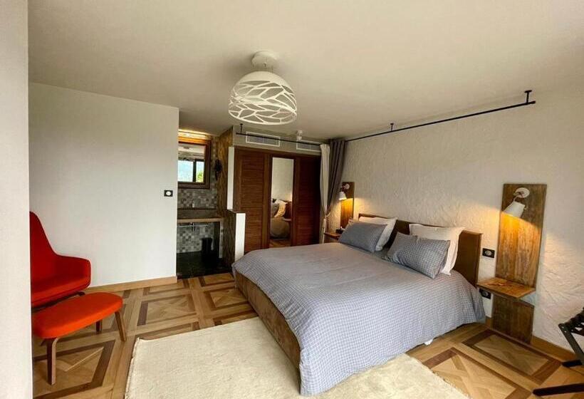 キングサイズベッドのデラックスルーム, Escondida