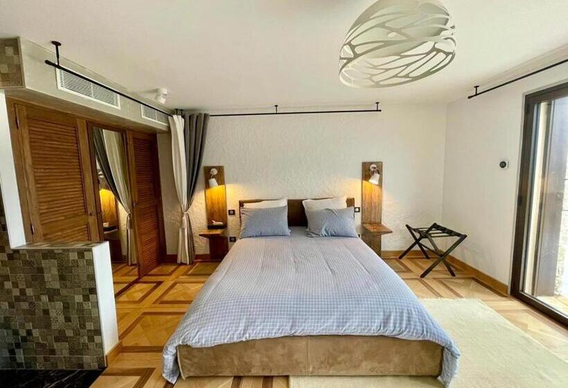 キングサイズベッドのデラックスルーム, Escondida