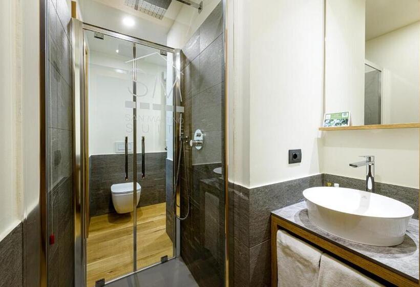 غرفة ديلوكس, Sanmartino Suite