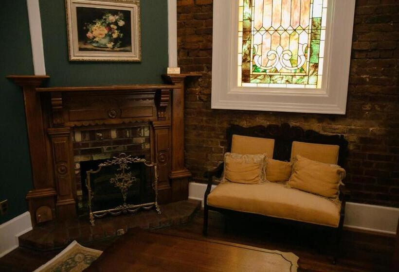 غرفة ديلوكس مزودة بشرفة, The Grand