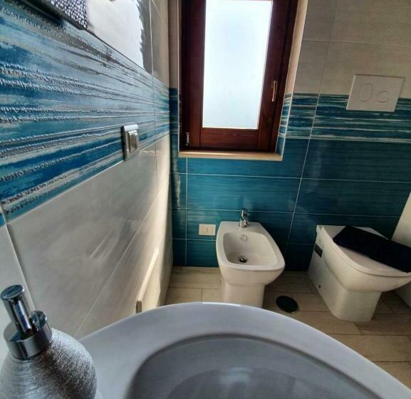 غرفة ديلوكس مطلّة علي البحر, Colle Del Mirto