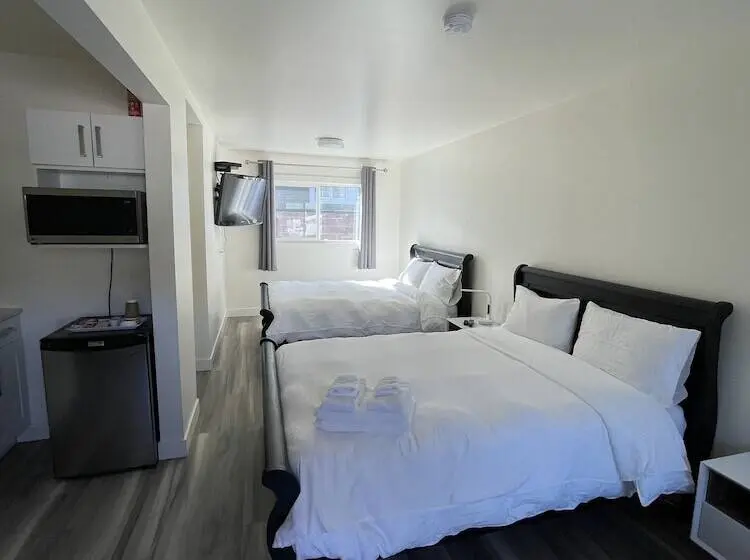 デラックススタジオ, Destination Inn