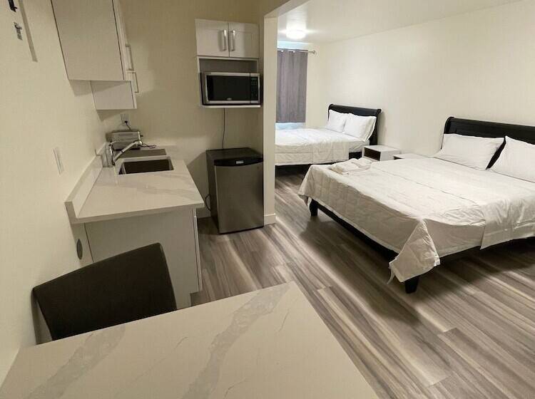Студия Deluxe, Destination Inn