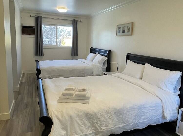 سوییت لوکس, Destination Inn