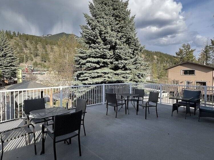 Студия Deluxe, Destination Inn