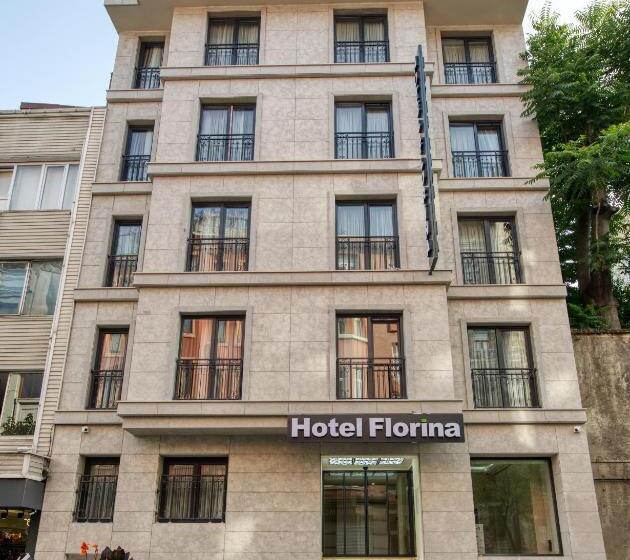 اتاق سوپریور, Florina