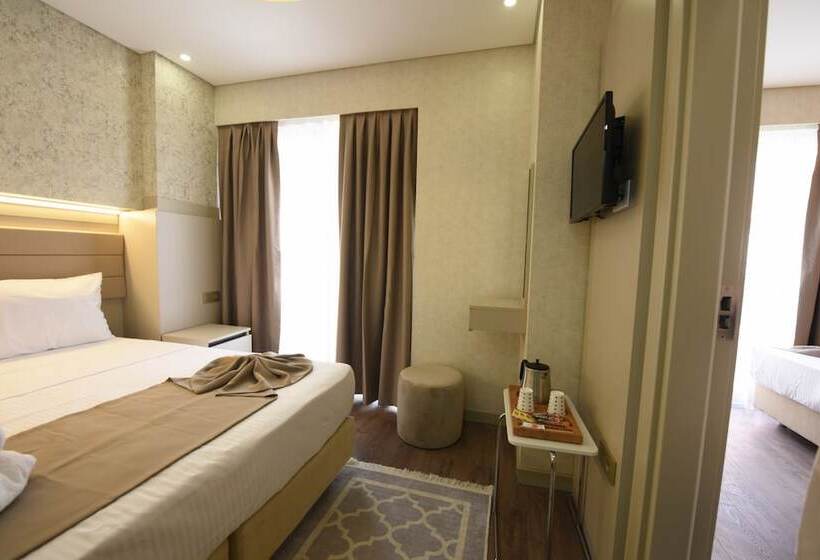 اتاق خانوادگی, Florina