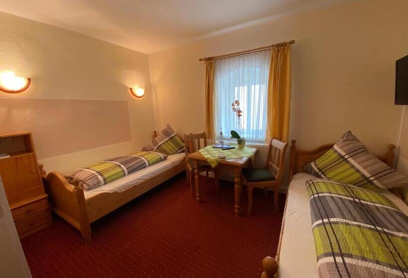 Номер Стандарт, Kastanienhof