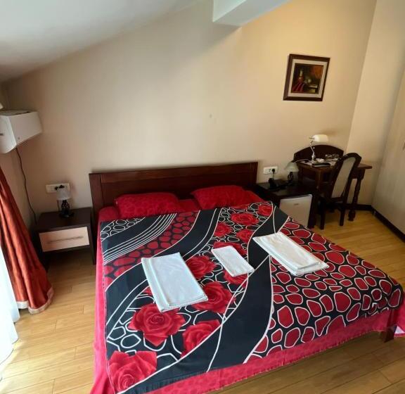 اتاق استاندارد, Royal