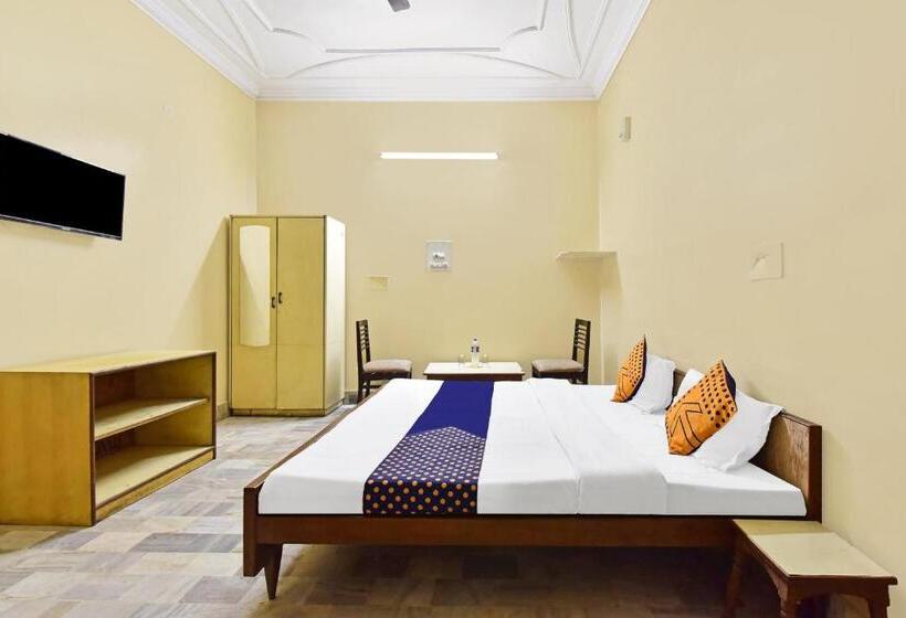 스탠다드 트리플 룸, Spot On 81137  Raj