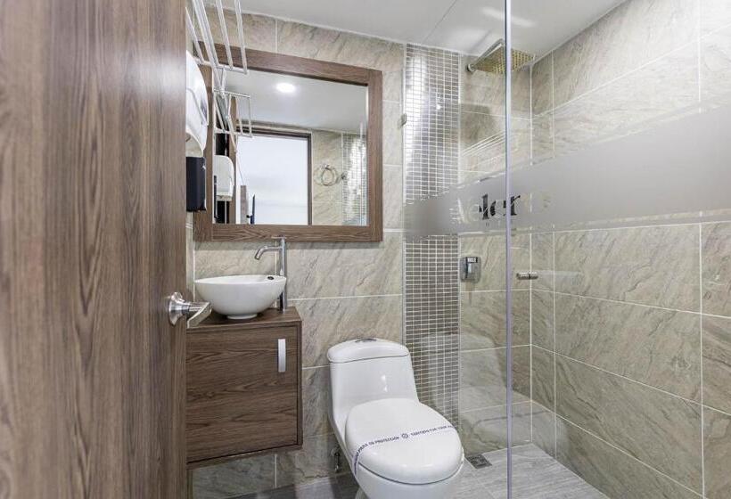 수피리어 룸, Velero