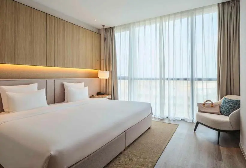キングサイズベッドのスタンダードルーム, Novotel Shanghai Qingpu Excellence