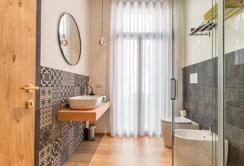 Quarto standard, Blooms Botanical Rooms