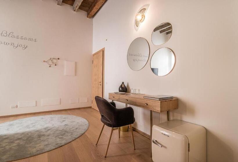 Quarto standard, Blooms Botanical Rooms