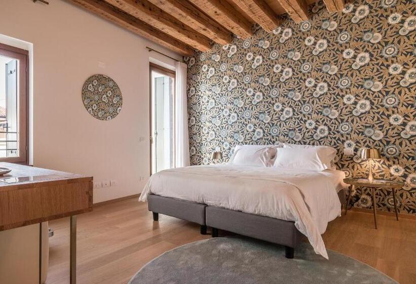 Quarto standart com varanda, Blooms Botanical Rooms