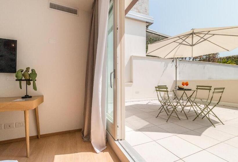 Quarto standart com terraça, Blooms Botanical Rooms