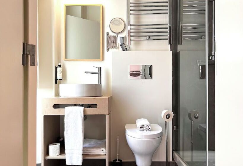 اتاق اجرایی, Jardim Da Lapa By Shiadu