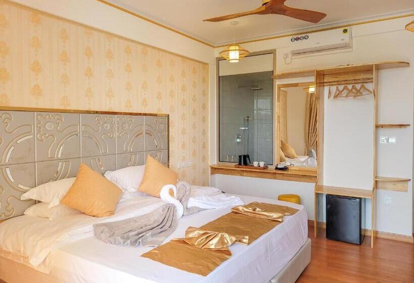 اتاق استاندارد با بالکن, Jeym Lodge