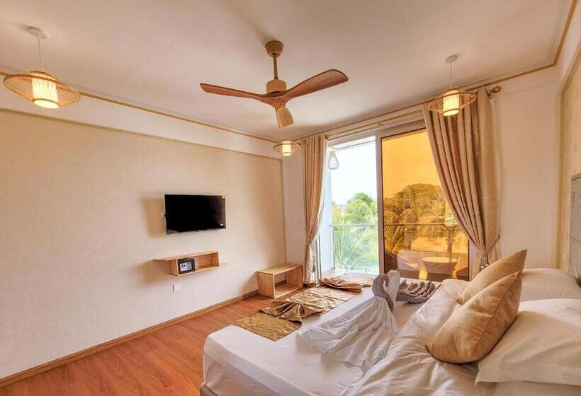 اتاق استاندارد با بالکن, Jeym Lodge