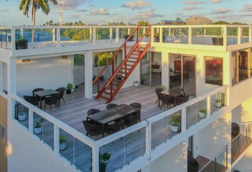 اتاق استاندارد با بالکن, Jeym Lodge