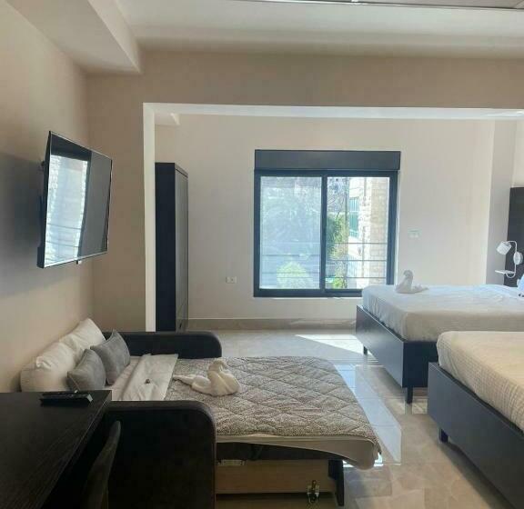 اتاق لوکس, Mizirawi Historic