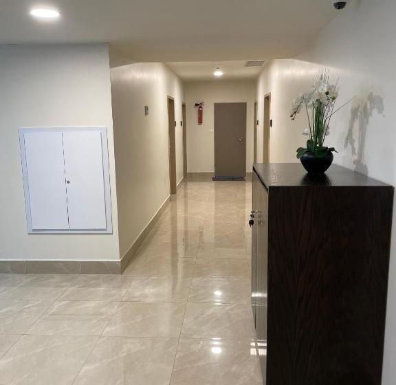 سوئیت با بالکن, Mizirawi Historic