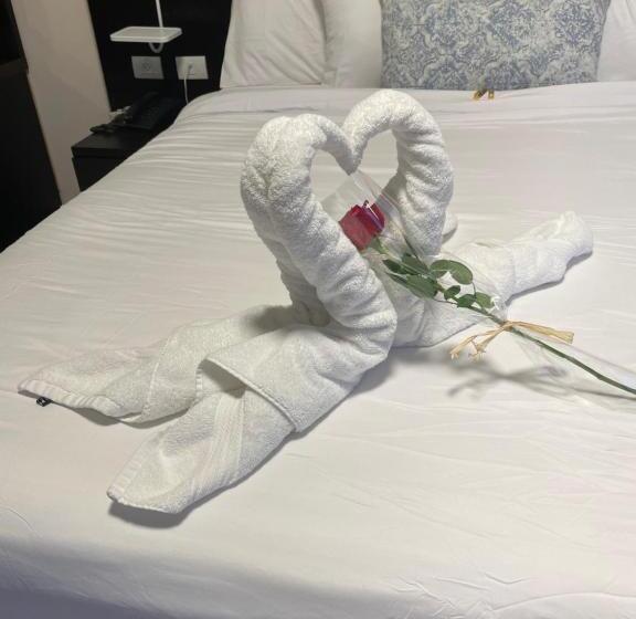 سوئیت با تخت بزرگ, Mizirawi Historic