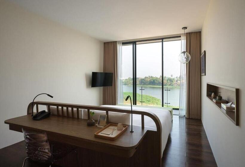 디럭스 룸, Neera Retreat