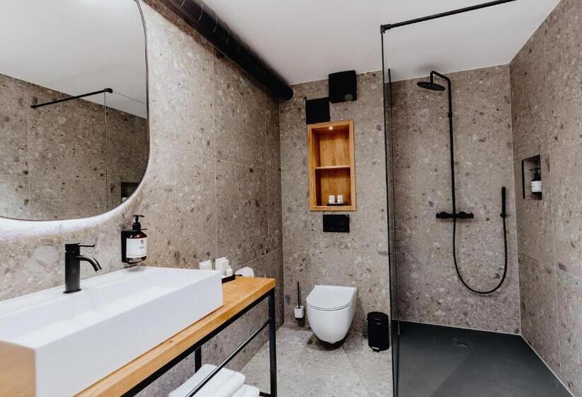 آپارتمان 2 خوابه, One66