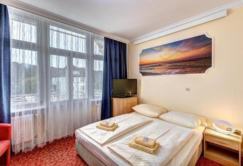 اتاق استاندارد با بالکن, Pension Mittag